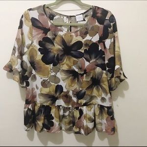 NWT Cupio Floral Blouse short sleeves size…